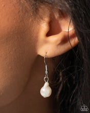 Load image into Gallery viewer, Executive Expression Cosmopolitan Chic- White