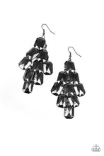 Load image into Gallery viewer, Contemporary Catwalk- Black